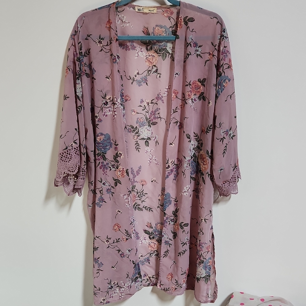 Wallflower Mauve Floral Lace Robe